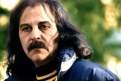 خواننده مشهور ایرانی برای همیشه خداحافظی کرد