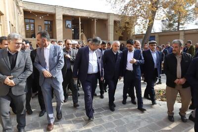  بازدید وزیر میراث فرهنگی از بیت تاریخی امام خمینی (ره) در خمین