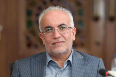  حرکت دانشگاه آزاد به سوی آموزش مهارتی، پژوهش های حل مسأله و جامعه پردازی فرهنگی