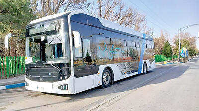  اتوبوس برقی در راه اصفهان