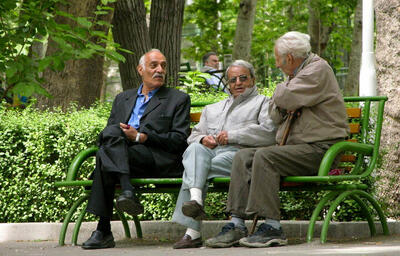 بازنشستگان بدون چتر حمایتی