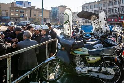  راندن موتور برقی‌ گواهینامه می‌خواهد؟