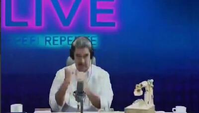 ببینید / رقص مادورو میان صحبت از تنش با آمریکا