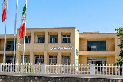  تحصیل بیش از ۱۶ هزار دانشجو در حوزه علوم انسانی و هنر دانشگاه آزاد نجف‌‌آباد