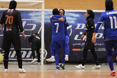 یکه‌تازی استقلال در لیگ برتر فوتسال زنان