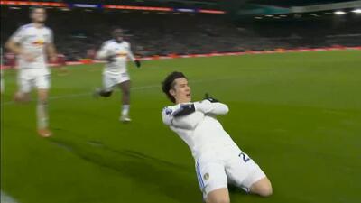 گل سوم لیدز به لیورپول (تاناکا)