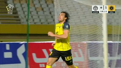 گل اول سپاهان به فجر سپاسی (انزو کریولی)