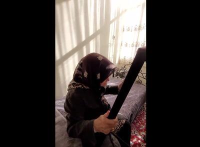 واکنش احساسی مادران شهدا با دیدن یک تصویر خاص | ویدئو