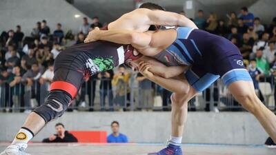 پایان متفاوت لیگ برتر کشتی فرنگی با آزاد