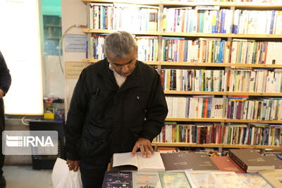 ناهنجاری در رعایت حقوق ناشر و نویسنده/ ترجمه‌های موازی رقابت می‌آفریند