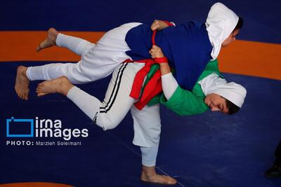 تیم تهران قهرمان لیگ برتر کشتی آلیش زنان شد