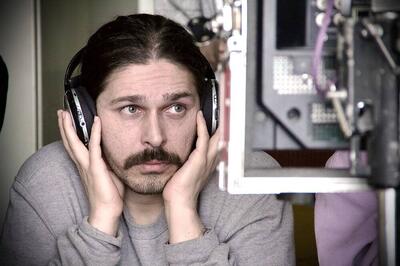 از انتقاد به اجرای شبانه ۱۰۰ تئاتر تا نبود استراتژی