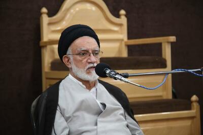  دبیر جامعه روحانیت شیراز: استفاده از زن به عنوان وسیله درآمدزایی قابل قبول نیست