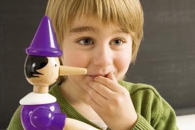  یک روانشناس بالینی: دروغ گفتن در کودکان اغلب مشکل اخلاقی نیست