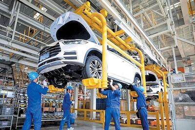 تهدید وزیر صمت: با ادامه گرانی خودروهای مونتاژی تعرفه واردات را تغییر می‌دهیم