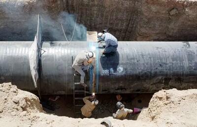 افتتاح طرح انتقال آب دریای عمان به فلات مرکزی با دستور پزشکیان/ قطع وابستگی بخش قابل توجهی از صنایع منطقه به حوضه آب زاینده‌رود