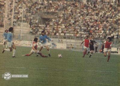  هواداران پرسپولیس با تابلوی عدد ۶ سکوهای ورزشگاه را پر کردند! + عکس