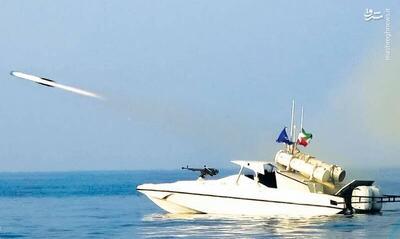 عکس/ رزمایش بزرگ نیروی دریایی سپاه در آب‌های خلیج فارس