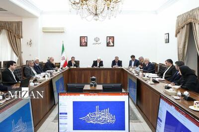 عارف: کاربرد‌های غیر صلح‌آمیز هسته‌ای در قاموس نظام جمهوری اسلامی ایران نیست