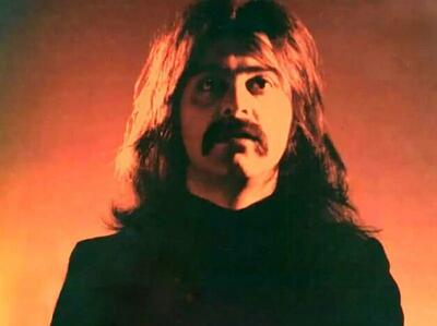 کوروش یغمایی از دنیای موسیقی خداحافظی کرد