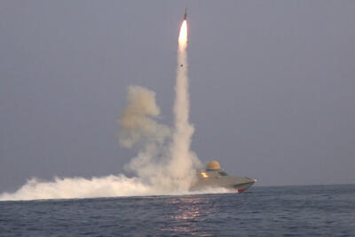 دریادار تنگسیری: در رزمایش اخیر، موشکی با برد بیش از طول خلیج فارس شلیک شد