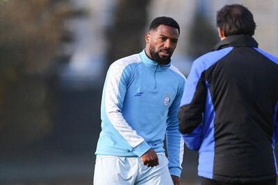 سهرابیان بخشیده شد/ نازون به تمرینات استقلال بازگشت - پارس فوتبال