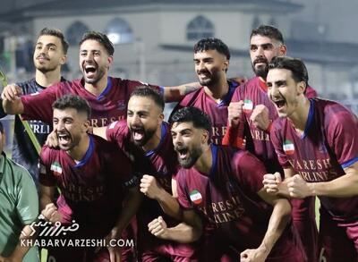 قهرمان زودهنگام نیم‌فصل رونمایی شد/ جشن صدرنشینی پس از پایان هفته دوازدهم +عکس - پارس فوتبال