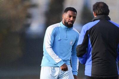 مدافع جنجالی استقلال بخشیده شد/ نازون به تمرینات بازگشت - پارس فوتبال