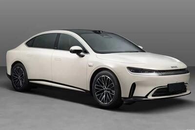 اسمارت #6، اولین سدان برند شهری مرسدس با پیشرانه هیبرید جیلی - پدال