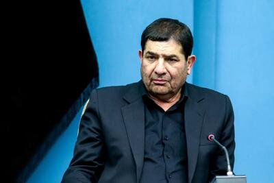 عکسی که خبرگزاری فارس از محمد مخبر در منزل یکی از شهدای جنگ ۱۲ روزه منتشر کرد