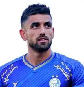 کنار گذاشتن مهاجم استقلالی توسط مربی پرسپولیسی