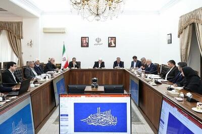 عارف: طرح ۲۰ هزار مگاوات نیروگاه‌های اتمی یک ضرورت انکارناپذیر است