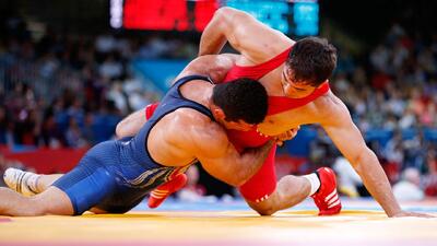  کشتی‌گیر مطرح ایران: تغییر تابعیت می‌دهم تا نشان دهم چه مهره‌ای را از دست دادند+ عکس