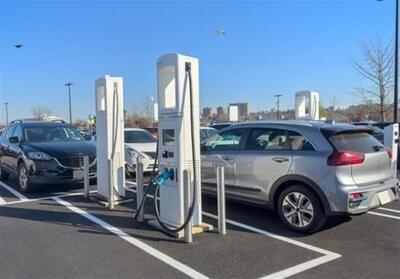 گزارش دیوان محاسبات از فرصت‌‌سوزی وزارت صمت در واردات خودروی برقی و هیبریدی - تسنیم