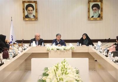 نقش زنان در تربیت نسل موفق و مسئولیت‌پذیر - تسنیم