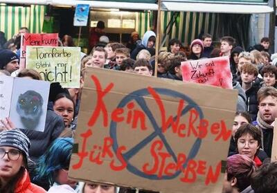 اعتراض سراسری دانش آموزان آلمانی علیه طرح جدید خدمت سربازی اجباری - تسنیم