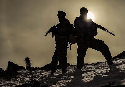 آمادگی در اوج؛ مانور عملیاتی یگان فاتحین تبریز در دامنه‌های سهند تصویر - تسنیم