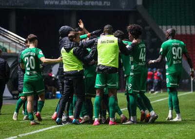 لژیونر 22 ساله باشد، سبزها می‌برند!