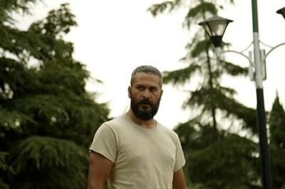  مادر چشم رنگی میلاد کی مرام