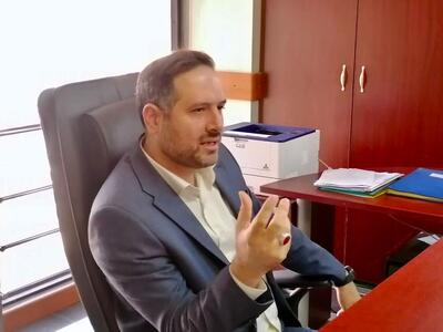 کاهش کارت سوخت در جایگاه‌ها؛ مسئولان تکذیب می‌کنند و متقاضیان تایید