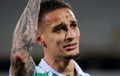 آنتونی: در بچگی، روز‌هایی بود که حتی کفش نداشتم راه بروم!