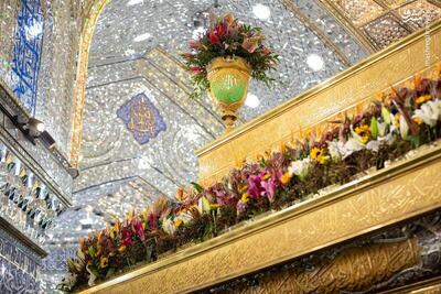  عکس/گل‌آرایی ضریح نورانی سیدالشهدا برای ولادت مادر سادات