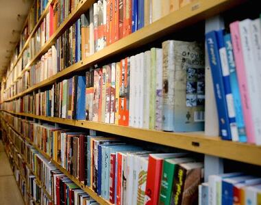 دانشگاهیان پی‌دی‌اف‌خوان می‌شوند؟؛ کتاب هم کالای لوکس شد