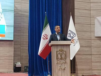 دکتر قائم‌پناه: اصحاب قدرت و سیاست در برابر دانشگاهیان فروتن باشند