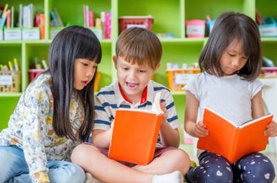  تجربه آموزش دو زبانه برای کودکان ۲ تا ۶ سال؛ از بازی تا یادگیری عمیق