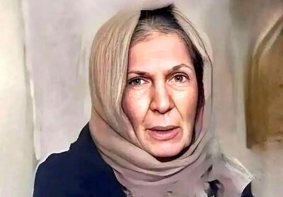  فروزان 27 ساله در کنار سهیلا و بهروز وثوقی در سال 43