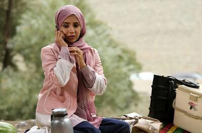  سلفی آرزو و محمدعلی در پشت صحنه سریال آنام