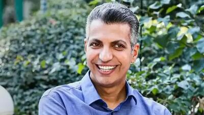  عکس داغ امروز | عکس دیدنی از کودکی «عادل فردوسی پور» در کنار برادرش درگذر زمان