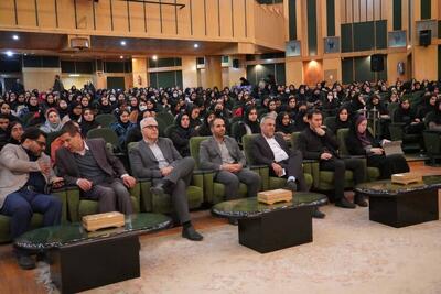  رئیس دانشگاه آزاد کرج: روز دانشجو نماد انسان‌سازی، معرفت و مسئولیت‌پذیری است