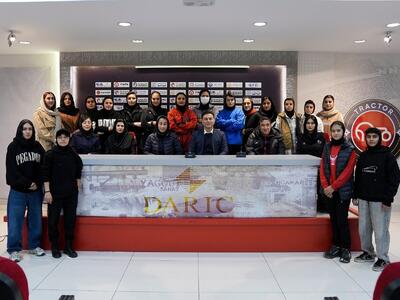 جلسه مدیران باشگاه تراکتور با اعضای تیم بانوان